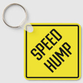Speed Hump Metal Square Sleutelhanger (Voorkant)