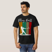 Speel bal honkbal spel en speler spelen bal t-shirt (Voorkant volledig)