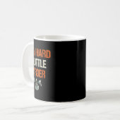 Speel hard shuttle harder badminton koffiemok (Voorkant links)
