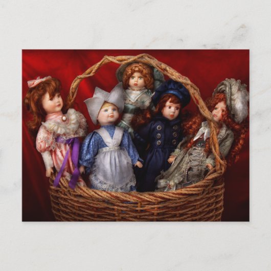 Speelgoed - Dolls - Een mand van Victoriaans poppe Briefkaart (Voorkant)