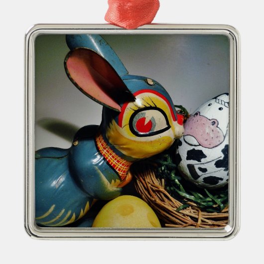 Speelgoed Konijn en koe-ei Metalen Ornament (Voorkant)