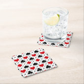 Speelkaart past bij symbolen kartonnen onderzetters (Insitu)