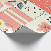 Speels pastelbloem patchwork patroon cadeaupapier (Hoek)