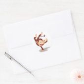 Speelse aap doet een handstand Cute dier Ronde Sticker (Envelop)