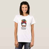 Speelse Afro Black Woman Messy Bun T-shirt (Voorkant volledig)