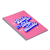 Speelse Baby, het is koud buiten het winterontwerp Notitieboek (Rechterzijde)