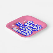 Speelse Baby, het is koud buiten het winterontwerp Papieren Bordje (Gebogen)