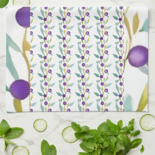 Speelse bessen en wijnstokken theedoek (Gevouwen)