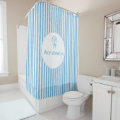 Speelse Blauwe Witte Streep Preppy Monogram Douchegordijn (In situ)
