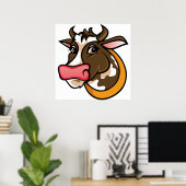 Speelse bruine koeienkop met roze neus poster (Thuiskantoor)
