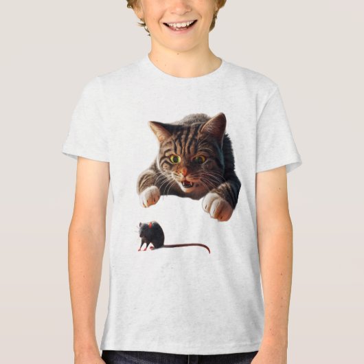 Speelse Cat Pouncing op Muis – Funny Cartoon Desi Tri-Blend Shirt (Voorkant)