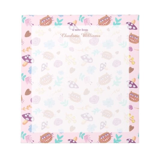 Speelse Cheshire Kat Bloemen Roze Patroon Naam Notitieblok (Voorkant)