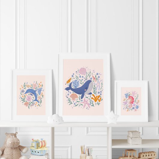 Speelse Dolfijn en Koraalrif Poster