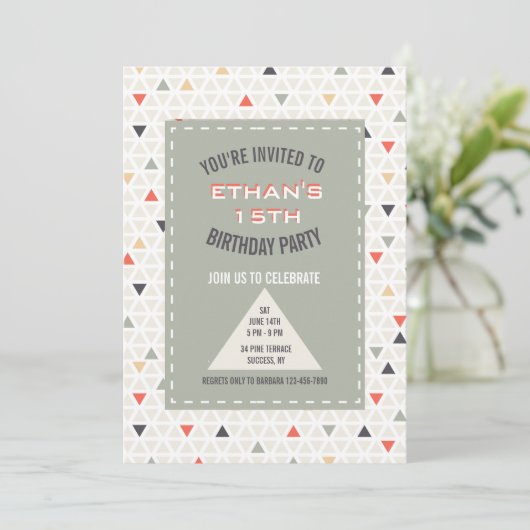 speelse driehoeksuitnodiging kaart (Staand voorkant)