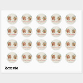 Speelse eekhoorns in het kerstelijke winterbos ronde sticker (Vel)