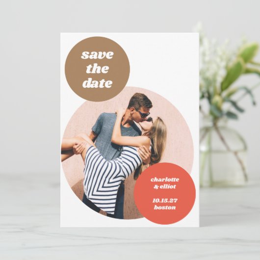 Speelse Foto Cutout Retro Neutrals Unieke Huwelijk Save The Date (Staand voorkant)