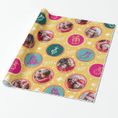 Speelse Fotocollage Kerstmis Helder Geel Cadeaupapier (Uitgerold)