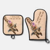 Speelse Giraffe Custom Text Funny Ovenwant & Pannenlap Set (Voorkant)