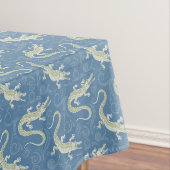 Speelse Groene Alligator Paisley op Blauw Tafelkleed (Voorbeeld)