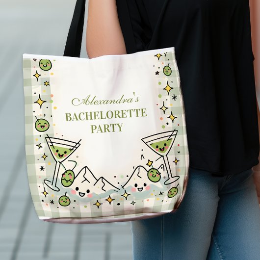 Speelse Groene Bergen en Martinis Bachelorette Tote Bag