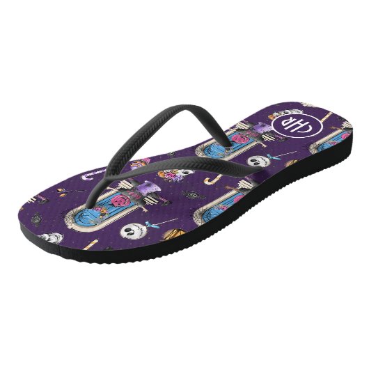 Speelse Halloween Patroon op een Paarse achtergron Teenslippers (Schuin)