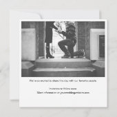 Speelse handgeschreven leuke foto casual fun vierk save the date (Achterkant)