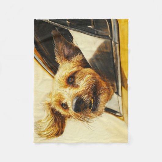 Speelse hond genieten van autorit Art Print Fleece Deken (Voorkant)