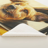 Speelse hond genieten van autorit Art Print Sherpa Deken (3/4)