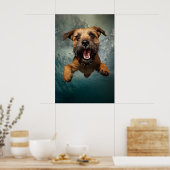 Speelse Hond Zwemt Onderwater Ontwerp Poster (Keuken)