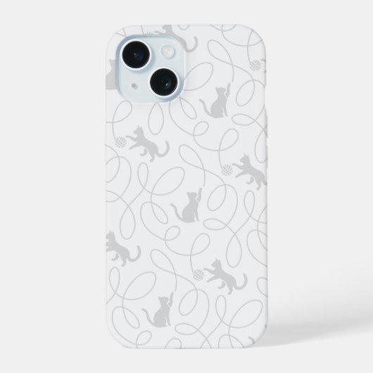 Speelse Kat en Draadbal Patroon Lichtgrijs iPhone 15 Case (Achterkant)