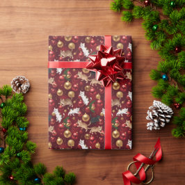 Speelse katten met glanzende kerstversieringen cadeaupapier