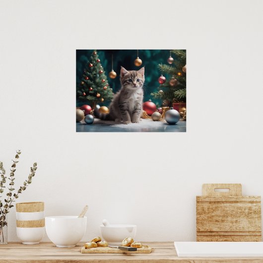 Speelse Kerstkitten bij de boom met Ornament Poster (Keuken)