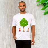 Speelse Kinderen die onder een appelboom zitten T-shirt