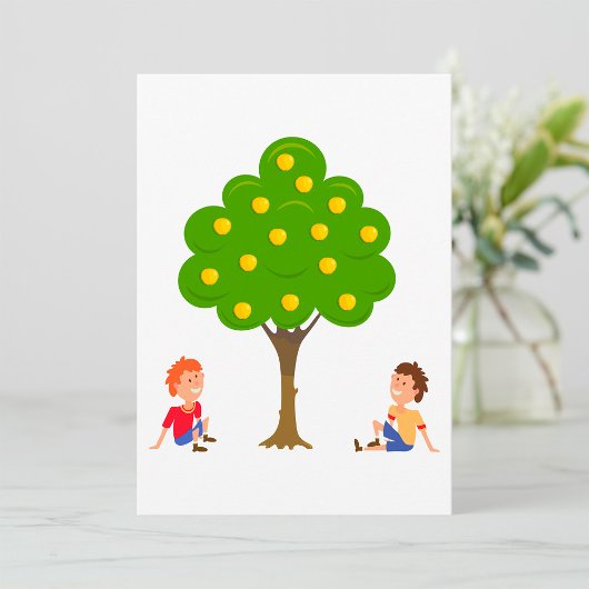 Speelse Kinderen Zitten Onder een Appelboom Kaart