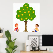 Speelse kinderen zittend onder een appelboom poster (Thuiskantoor)