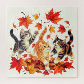 Speelse Kittens Jagen op Herfstbladeren Legpuzzel (Verticaal)