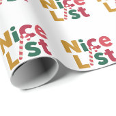 Speelse 'Nice List' Kerst kleurrijke typografie Cadeaupapier (Rol Hoek)