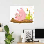 Speelse Pig in Mud Funny Boerderij Animal Poster (Thuiskantoor)