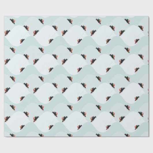 Speelse Pinguïns Glijden op Sneeuwpatroon Cadeaupapier (Vlak)