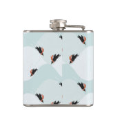 Speelse Pinguïns Glijden op Sneeuwpatroon Heupfles (Achterkant)