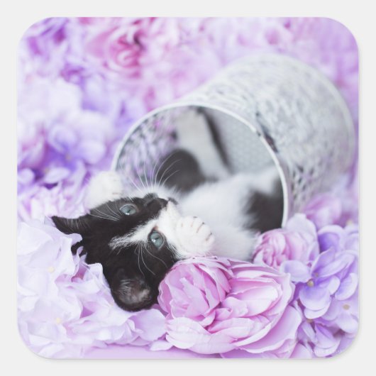 Speelse "Pippa" Paarse Bloemen Vierkante Sticker (Voorkant)