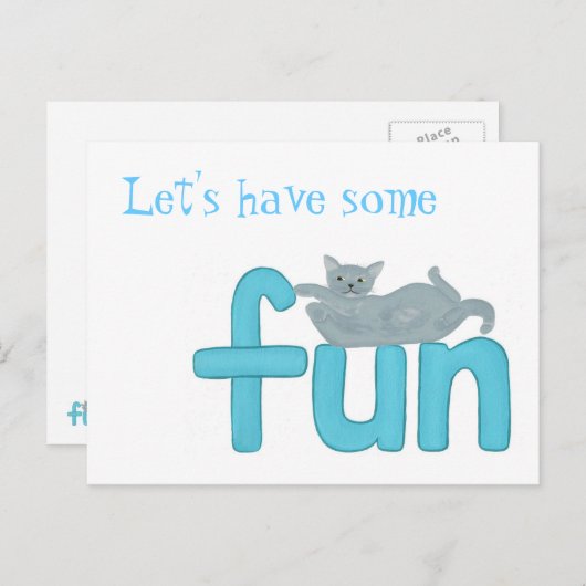Speelse poes die op het woord fun ligt, briefkaart (Voorkant / Achterkant)