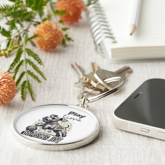 Speelse Pootjes: de vreugdevolle achtervolging van Sleutelhanger (Zijkant)