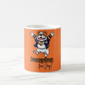 speelse pup | Bulldog in een blauwe jas Magische Mok (Center)
