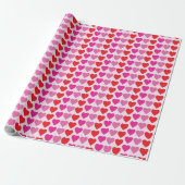 Speelse Rode Roze Fuchsia Harten Valentijnpatroon Cadeaupapier (Uitgerold)