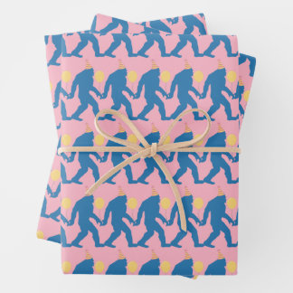 Speelse Roze, Blauwe & Gele Verjaardag Bigfoot Inpakpapier Vel