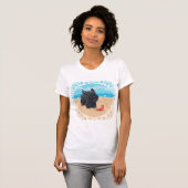 Speelse Schotse Terrier op het Strand T-shirt (Voorkant volledig)