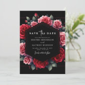 Speelse Typografie Crimson Red Wedding Save The Date (Staand voorkant)