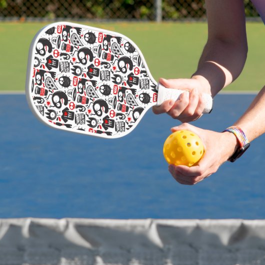 Speelse zwart en rood monster doedels pickleball paddle (Insitu)