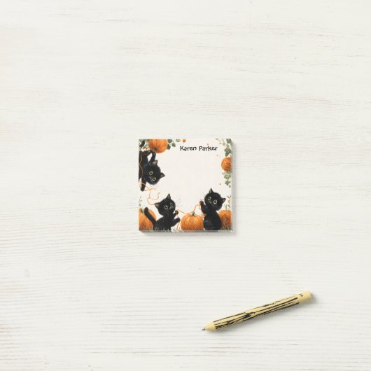 Speelse Zwarte Kat met Pompoen-Geïnspireerd Sinaas Post-it® Notes (Op bureau)